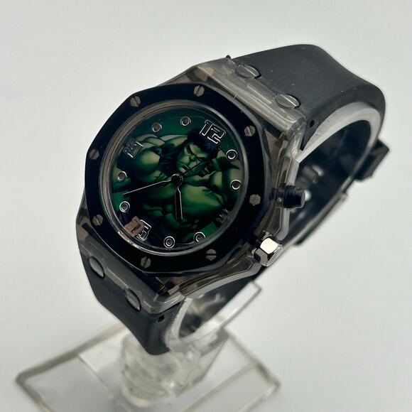 Marvel The Avengers HLK3302 Kids Watch, Black Working New Battery - Picture 2 of 8